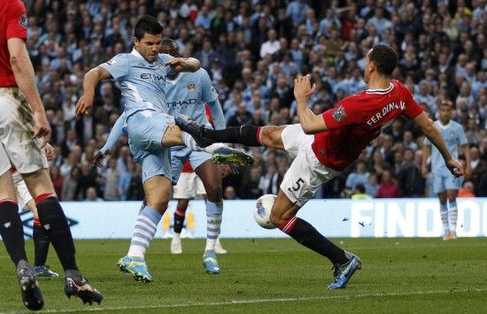 十月成为真 十月成为真